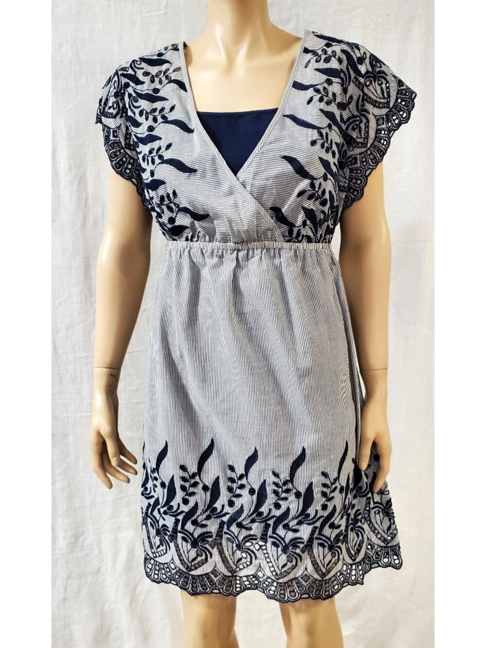 Two by Vince Camuto Navy White Eyelet Euro Summer Dress M NWT $129